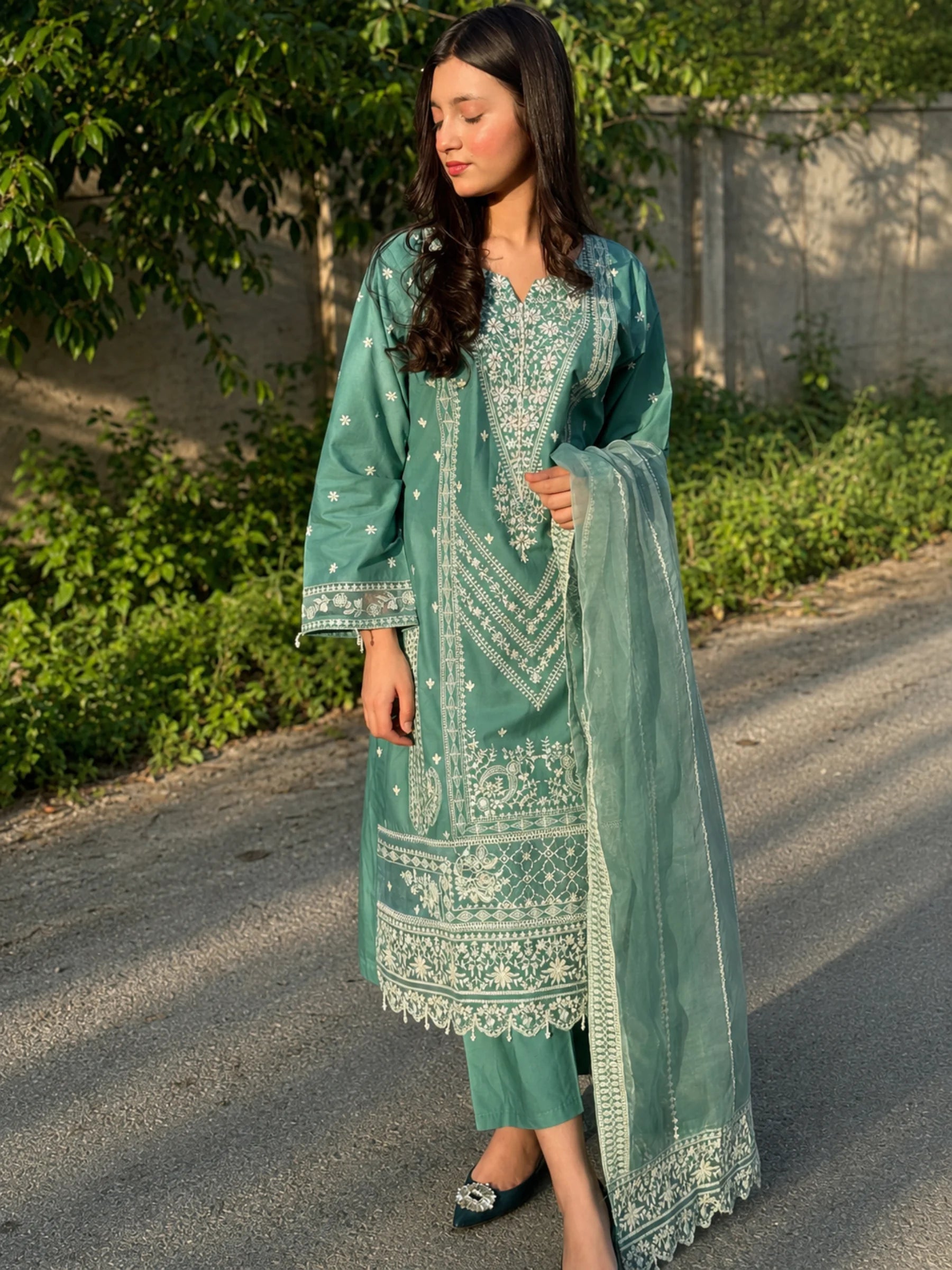 Mahveen – 3-Piece Embroidered Cotton Lawn