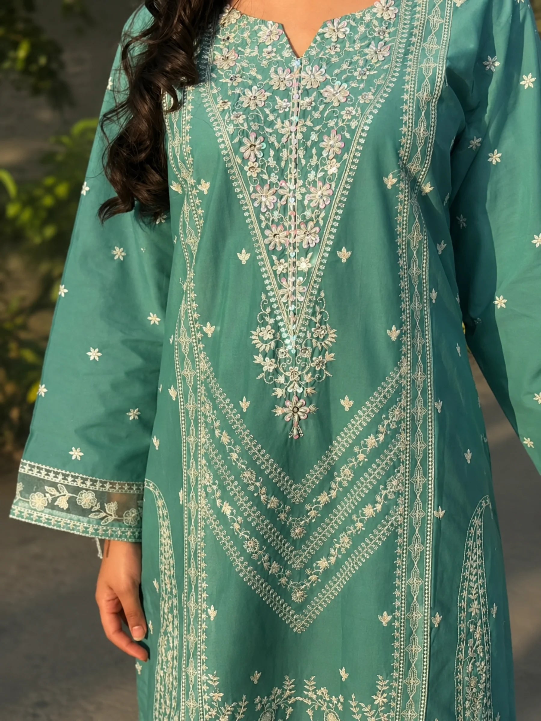 Mahveen – 3-Piece Embroidered Cotton Lawn